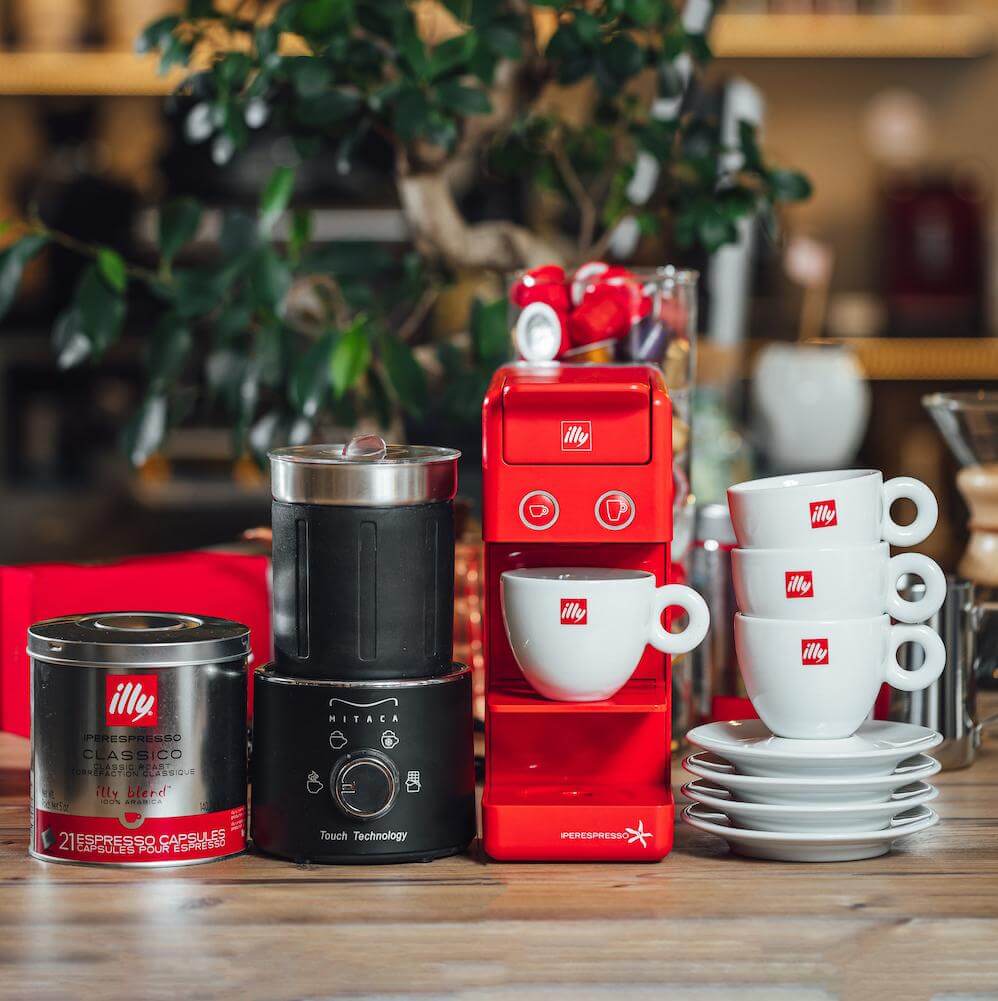 illy kafijas kapsulu automātu komplekti