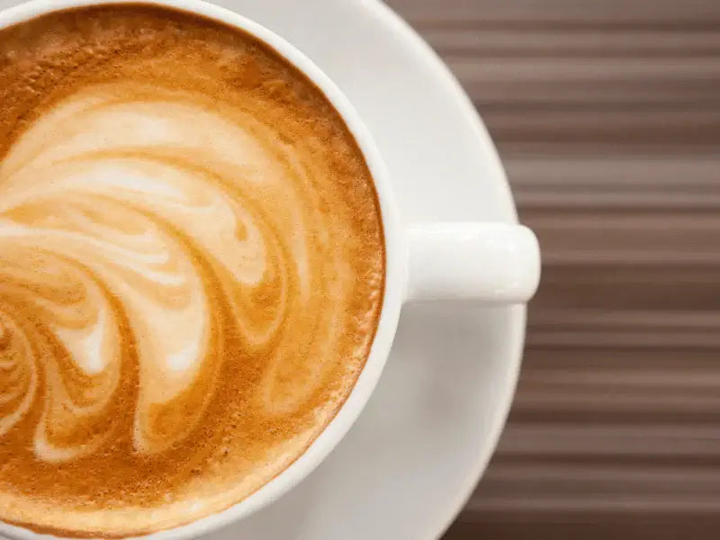 Kas yra flat white kava? Kaip ją paruošti?